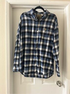 Realtree Men's Navy and White Plaid Button-Down Shirt